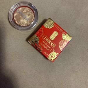 Clinique Highlighter